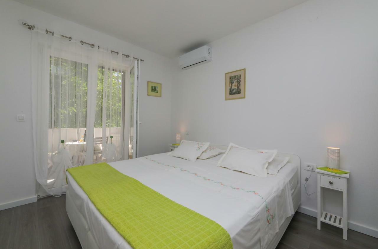Apartment M&J Supetar Exterior foto